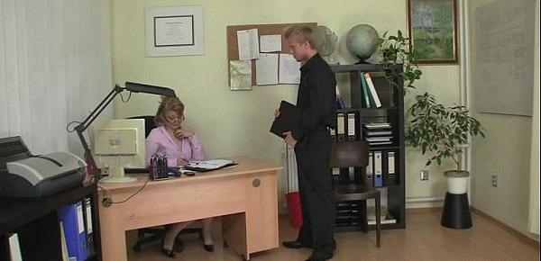  Office lady is forced him fuck her hard